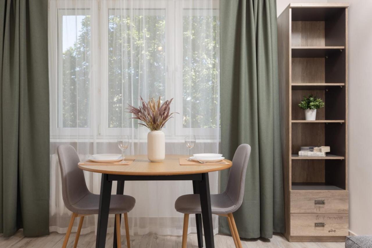 Studio Warsaw Wlochy 1 Sierpnia By Noclegi Renters Kültér fotó