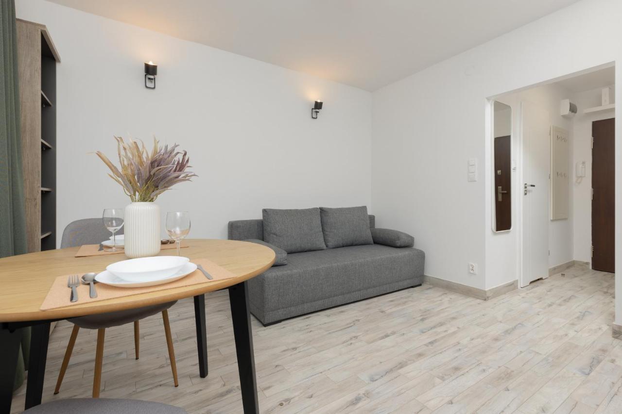 Studio Warsaw Wlochy 1 Sierpnia By Noclegi Renters Kültér fotó